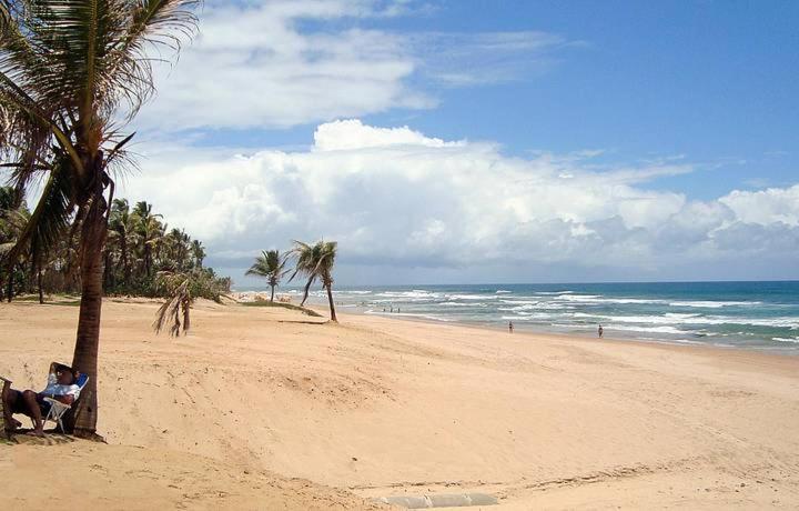 Suspiro Da Bahia Pe Na Areia Villa Salvador Luaran gambar
